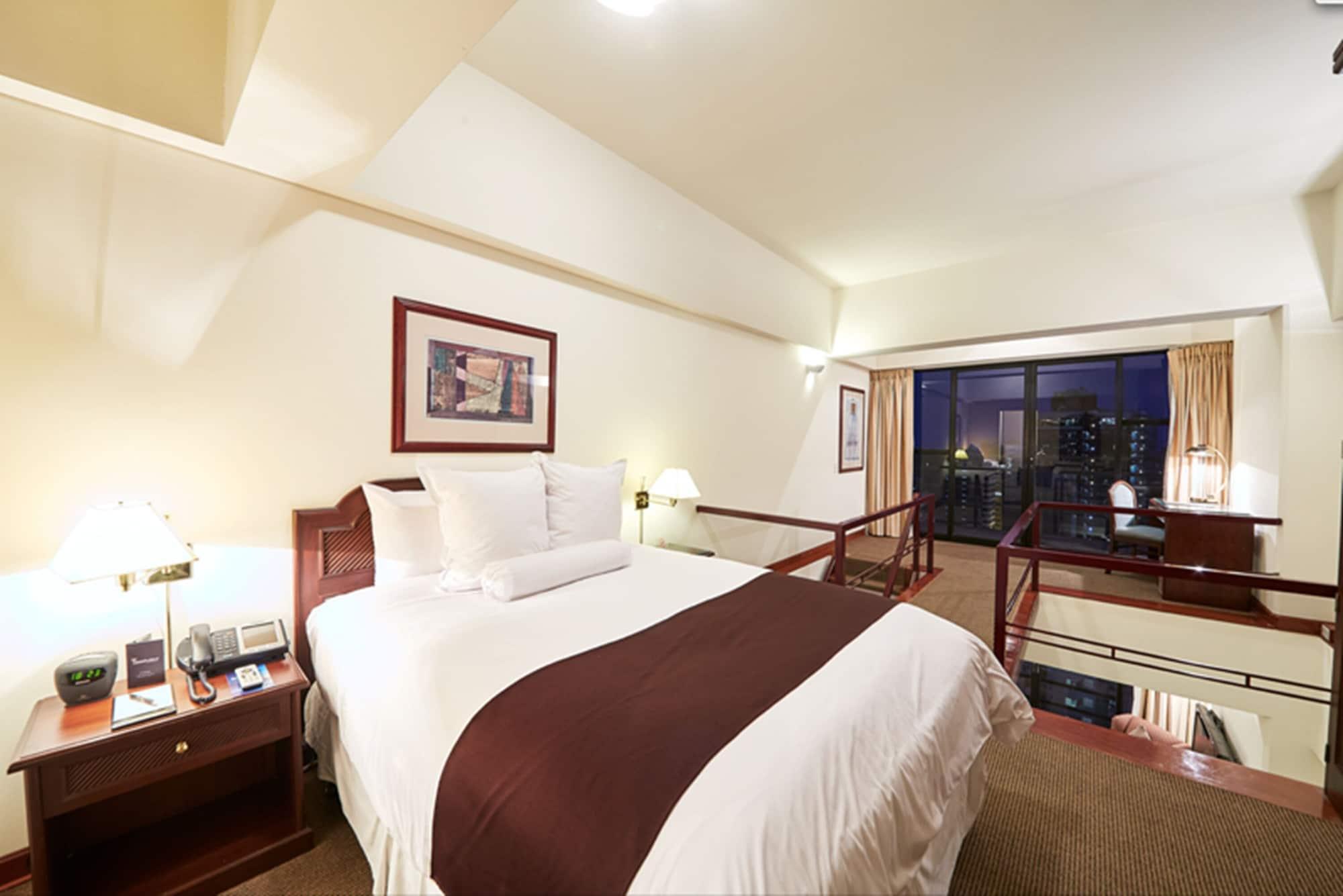 Thunderbird Hotel Fiesta & Casino Lima Room photo